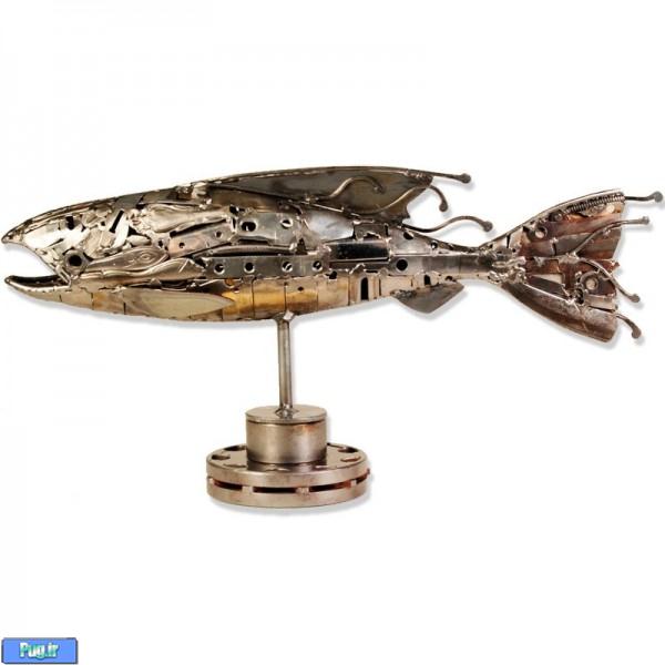 fish 600x600 Brian Mocks Metal Sculptures Are Made from Recycled Materials