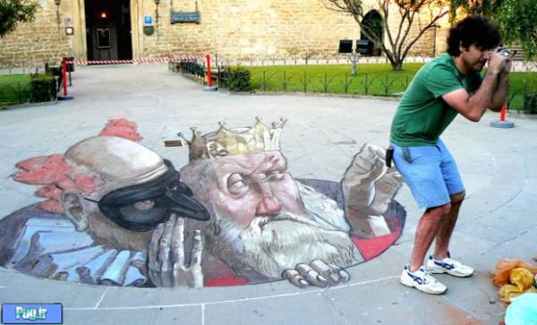 3D Street Art illusions by Eduardo Relero7 600x363 3D Street Art: Eduardo Releros illusions on pavements