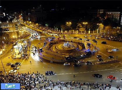جشن و پایکوبی در نیمه شب خیابان های مادرید پس از قهرمانی رئال ؛ تصاویر 