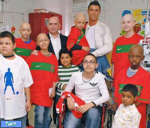 ستاره تیم رئال مادرید در میان کودکان سرطانی
